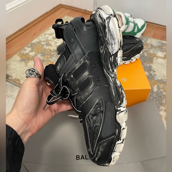 EUC Men’s Size 9 (Euro Sz 42) Balenciaga’s Track 2 Sneakers In Faded Black Color - Picture 12 of 16
